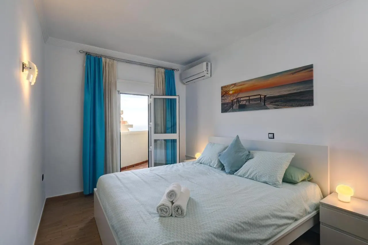 074 - Fabulous Sea View Apartment In Benal Beach Complex Benalmádena