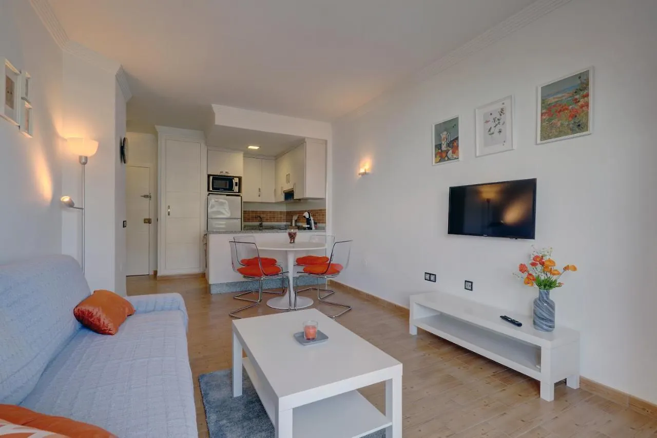 074 - Fabulous Sea View Apartment In Benal Beach Complex Benalmádena Spanien