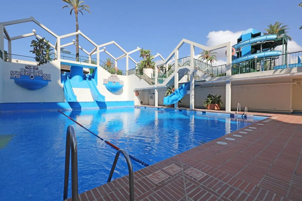 074 - Fabulous Sea View Apartment In Benal Beach Complex Benalmádena
