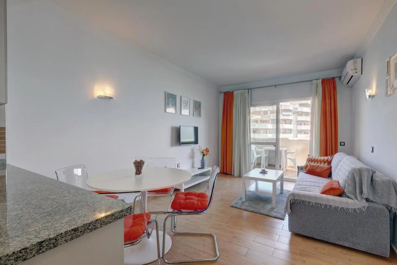 074 - Fabulous Sea View Apartment In Benal Beach Complex Benalmadena